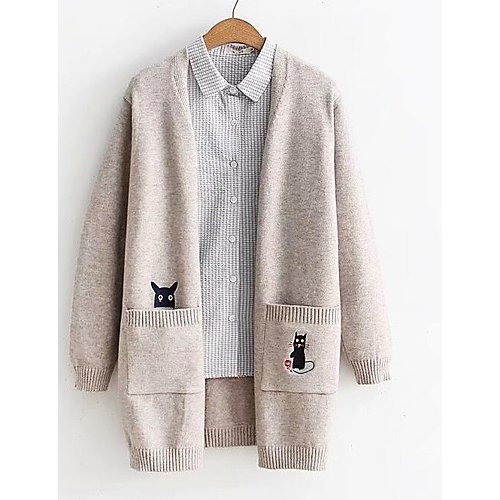 Female long-sleeved long coat out animals