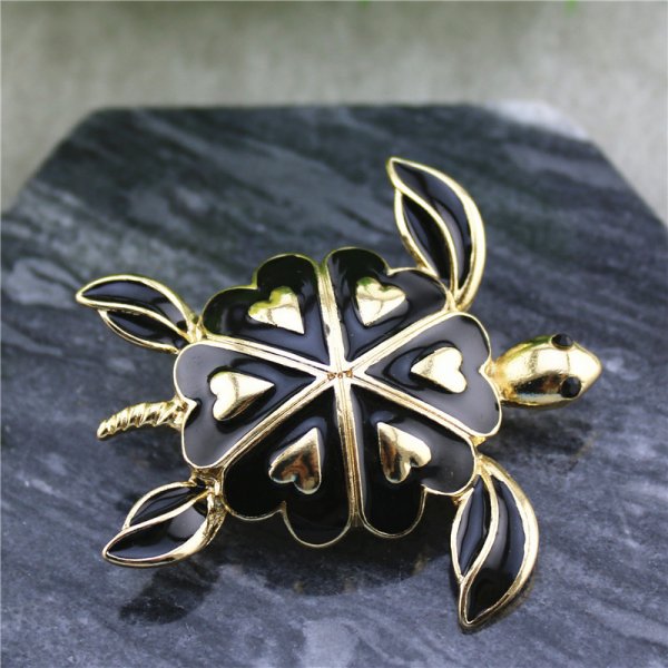 Black dripping turtle brooch enamel style animal corsage