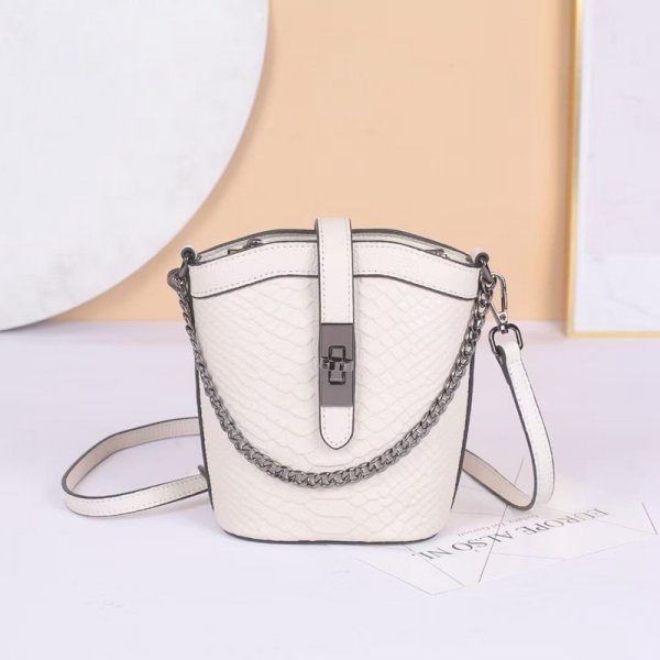 Chain Bucket Bag Top Layer Leather Crossbody Shoulder Bag