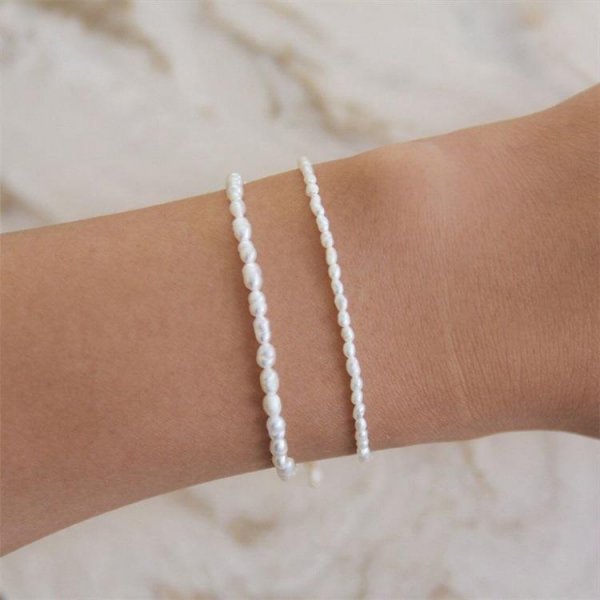 Women's Antique Pearl Bracelet