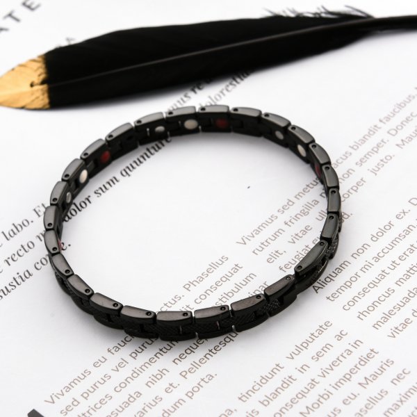 Women's Titanium Steel Energy Magnet Bracelet