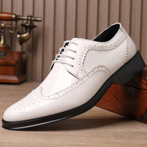 Men's Fashion Brogue Patent Leather Shiny Shoes